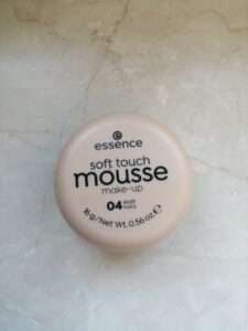 Essence fond de teint mousse